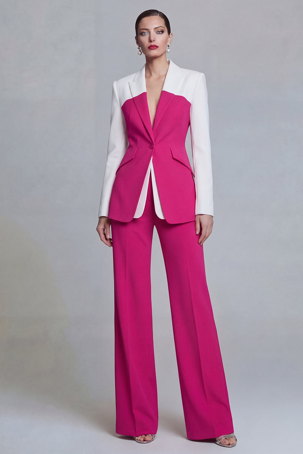 Black 2 Piece Peaked Lapel Slim Fit Women Suits
